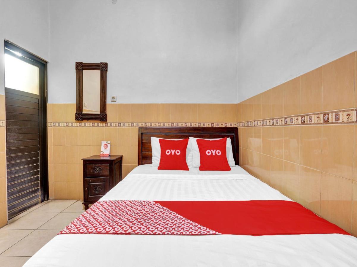 فندق يوغياكارتافي  Oyo 90695 Srikandi Nologaten المظهر الخارجي الصورة
