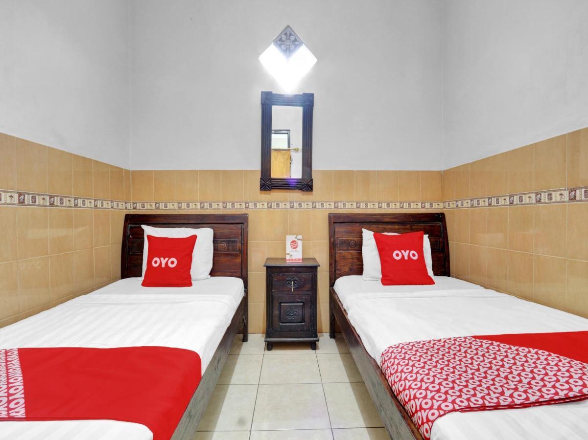 فندق يوغياكارتافي  Oyo 90695 Srikandi Nologaten المظهر الخارجي الصورة